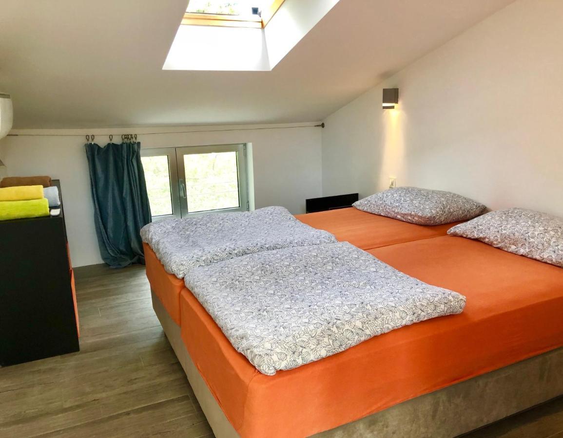 Loft-Beach-Apartments Ratko Novi Vinodolski Ngoại thất bức ảnh