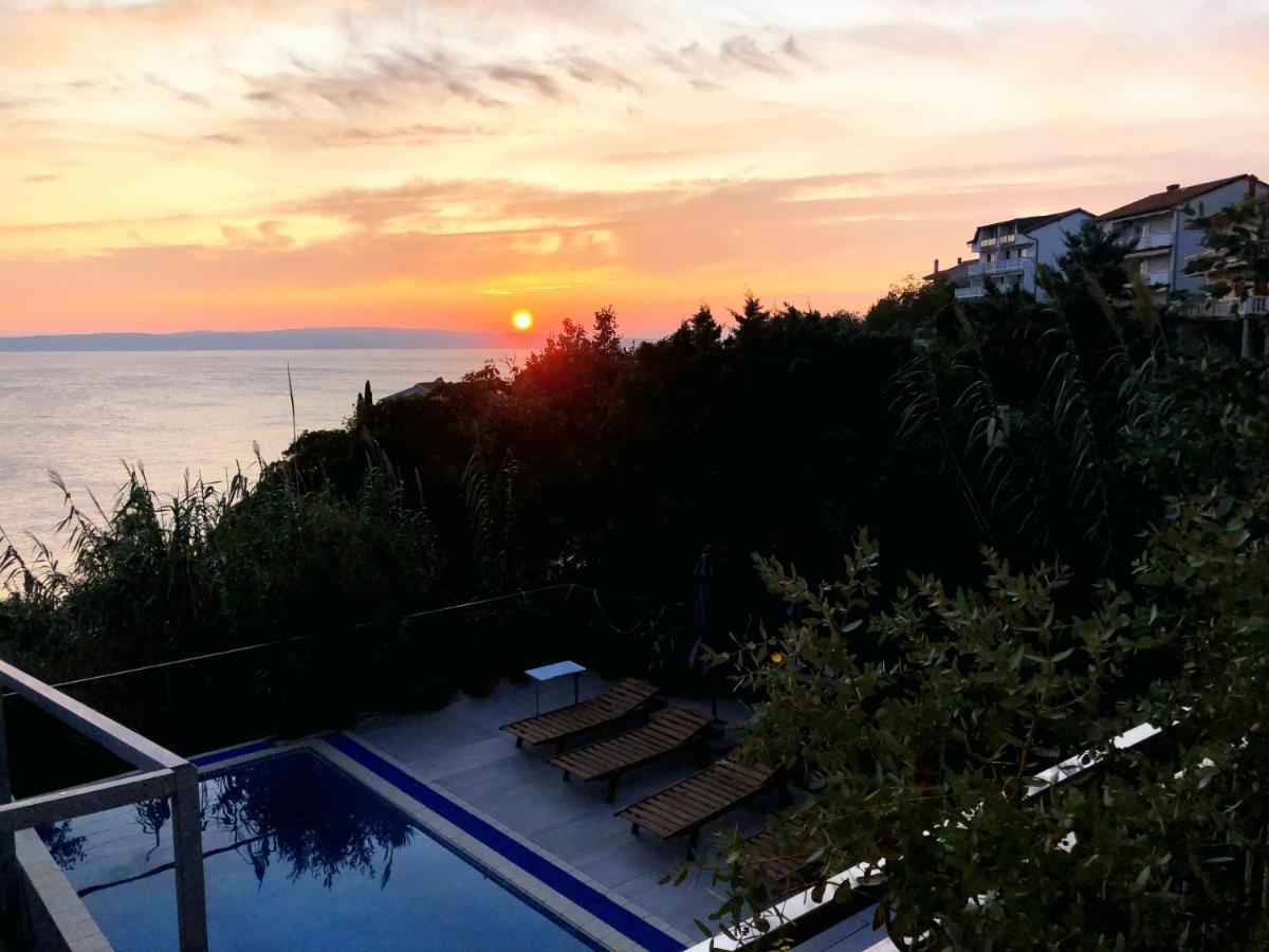 Loft-Beach-Apartments Ratko Novi Vinodolski Ngoại thất bức ảnh